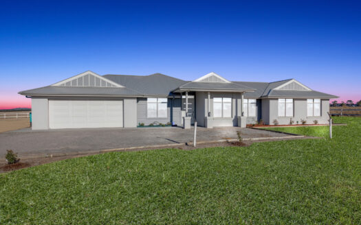 Your Private Escape with 161 Acres of Future Promise !!!