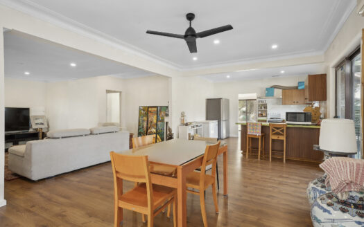 Country Charm Meets Convenience !!!